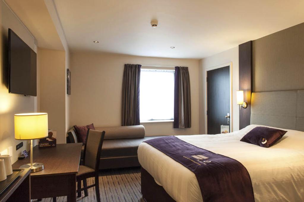 Premier Inn Manchester - 普雷斯特威奇 外观 照片