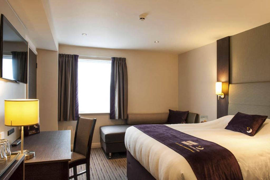 Premier Inn Manchester - 普雷斯特威奇 外观 照片