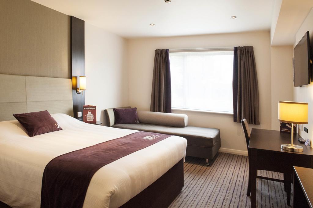 Premier Inn Manchester - 普雷斯特威奇 外观 照片