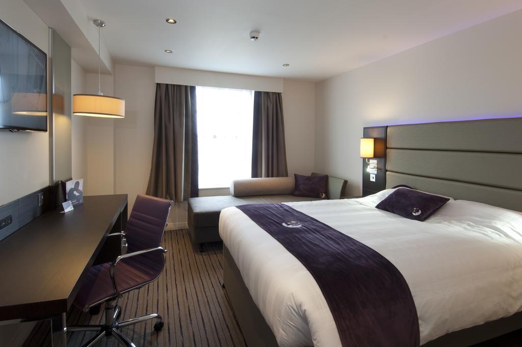 Premier Inn Manchester - 普雷斯特威奇 外观 照片