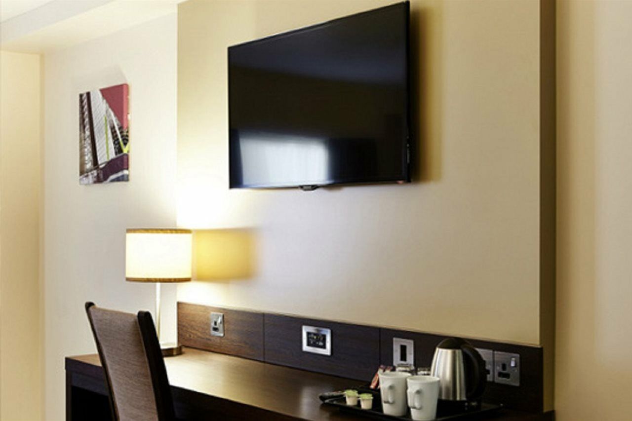 Premier Inn Manchester - 普雷斯特威奇 外观 照片